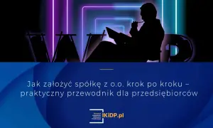 Sylwetka przedsiębiorcy pochylonego nad dokumentami, w tle neonowe kształty. Poradnik "Jak założyć spółkę z o.o. krok po kroku".