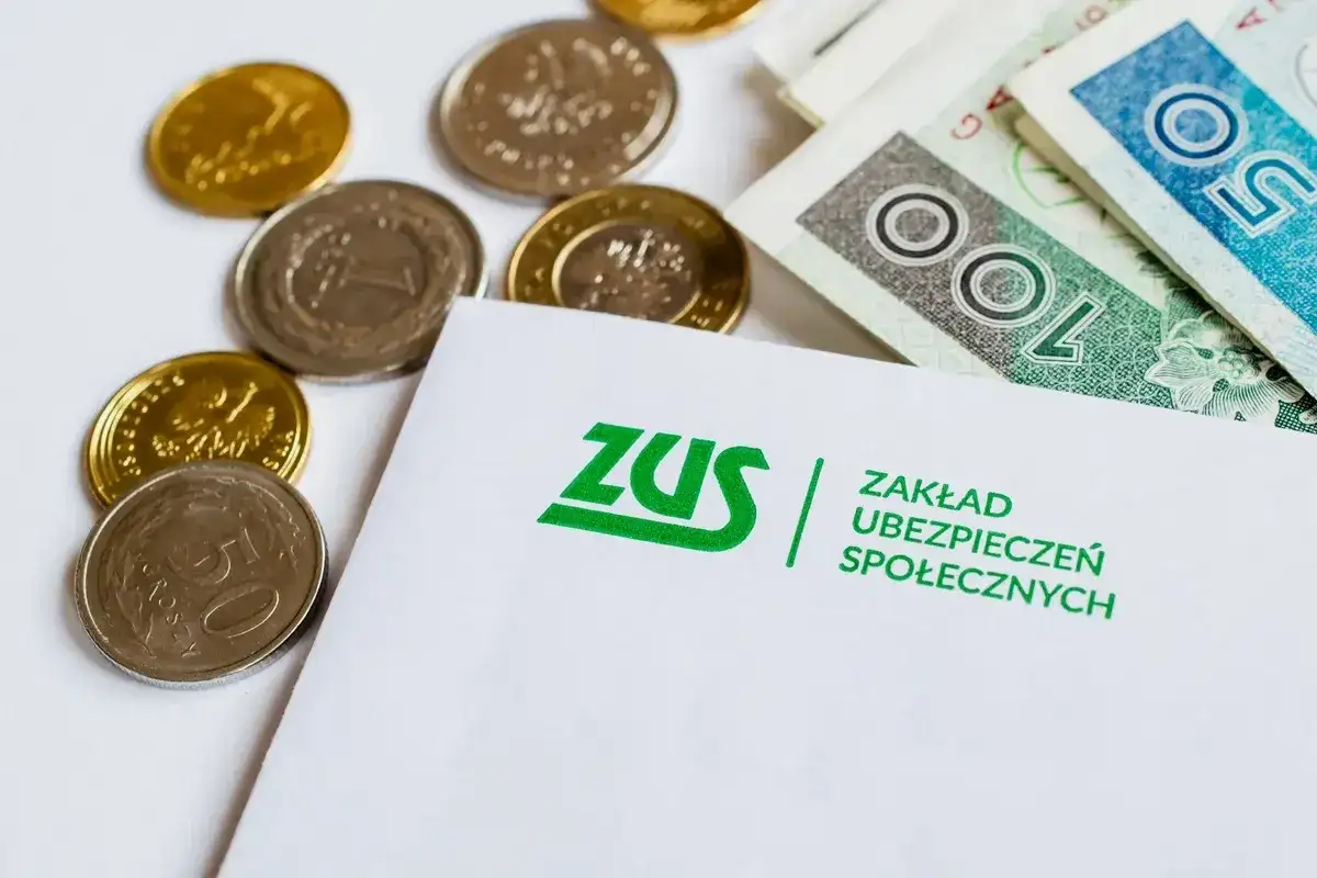 ZUS i pieniądze. Zastanawiasz się, ile można dorobić do renty, by nie stracić świadczenia?
